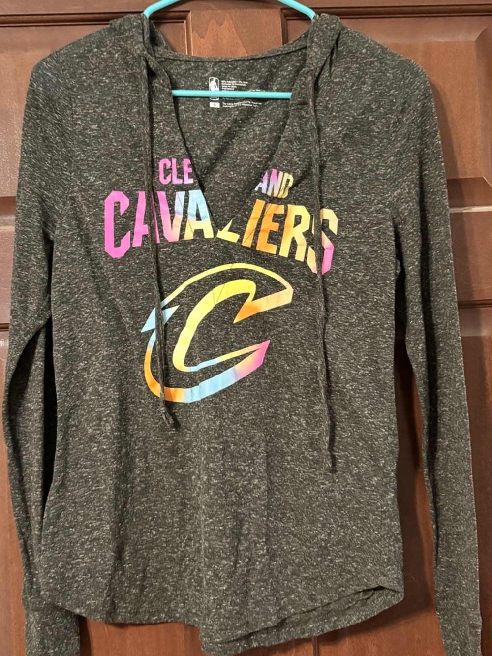 Cleveland Cavaliers ladies lightweight hoodie shirt size Small